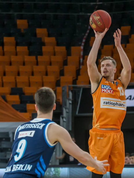 以其出色的 以其出色的